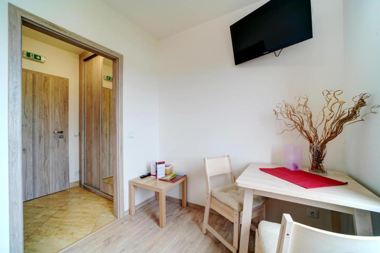 Hotel Zlechov Plumlov ภายนอก รูปภาพ