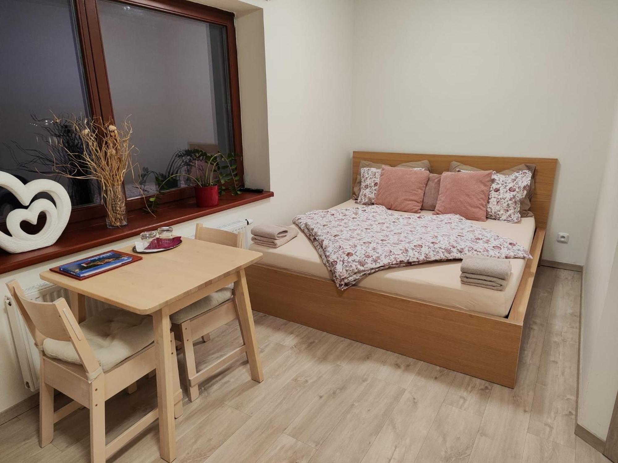 Hotel Zlechov Plumlov ภายนอก รูปภาพ